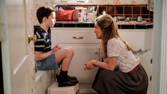 Кадр из 17 серии 1 сезона сериала «Детство Шелдона»