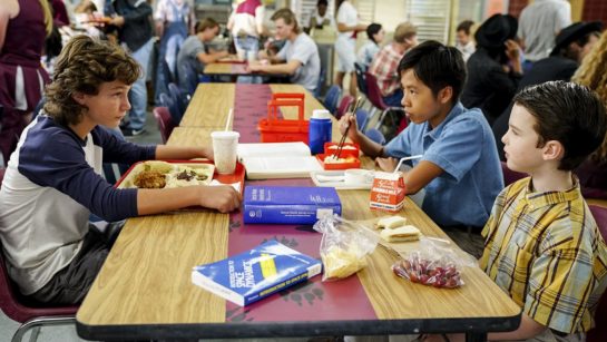 Кадр из 2 серии 1 сезона сериала «Детство Шелдона»