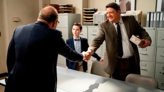 Кадр из 14 серии 4 сезона сериала «Детство Шелдона»