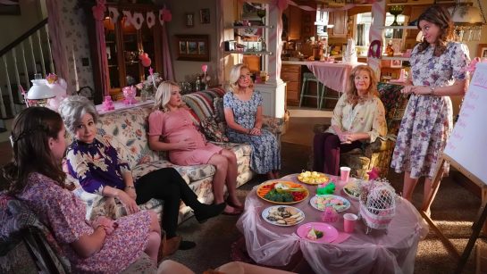 Кадр из 12 серии 6 сезона сериала «Детство Шелдона»